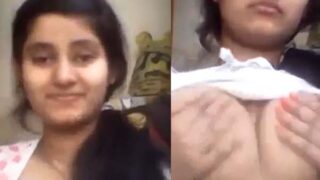 Desi girl Puja ki boobs ki selfie video
