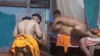 Bengali boudi hard sex ka maza leti hui