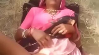 Bihari bhabhi ki outdoor chudai ki video