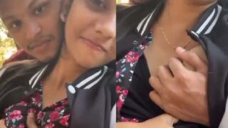 Park mein college girl ki soft boobs dabane ki video
