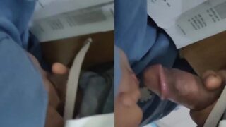 Bengali Muslim girl blowjob de rahi hai bf ko