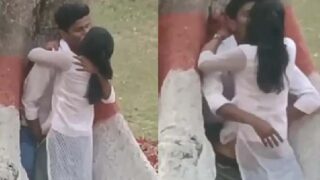 College girl Janvi ke sath khade khade sex