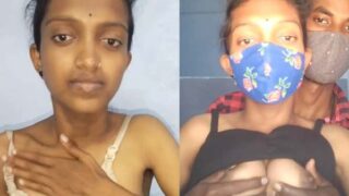 Desi girl Puja ki boobs dabane ki mms