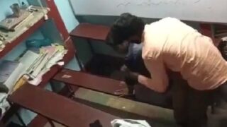 Classroom mein college girl ki sex mms