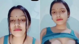Bengali college girl video call par boobs dikhati hui