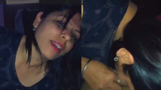 Bhabhi blowjob de rahi hai apne premi ko