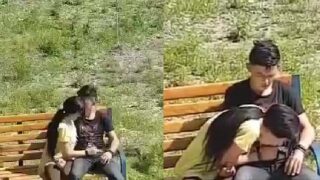 Nepali college girl maje karti park mein