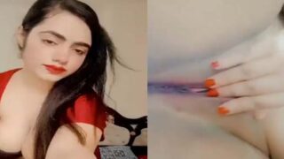 Instagram model ki fingering sex video
