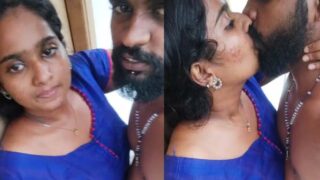 Tamil bhabhi khade khade maje leti hui