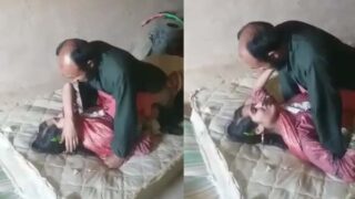 Pakistani baap ne biwi ke samne beti ko choda