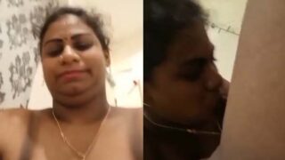 Big booby Indian randi ne blowjob diya
